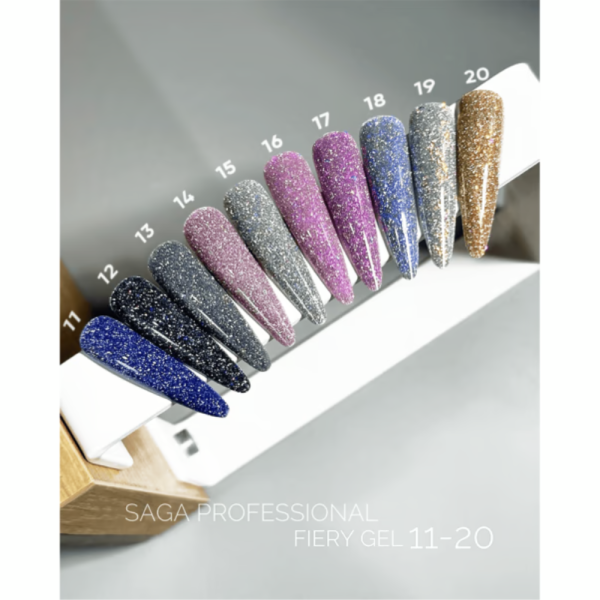 Гель-лак світловідбивний SAGA Professional Fiery Gel №19, зелені пластівці, 10 мл