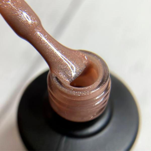 Гель-лак кошачий глаз SAGA Professional Glow Cat №04, нюдовый, 10 мл