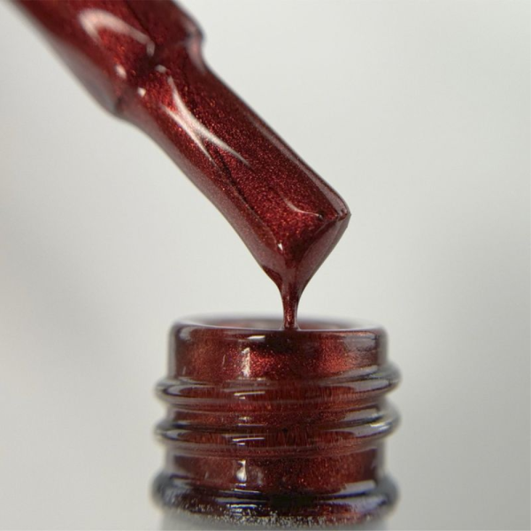 Гель-лак SAGA Professional Love Red №01, красный с мелким шиммером, 10 мл