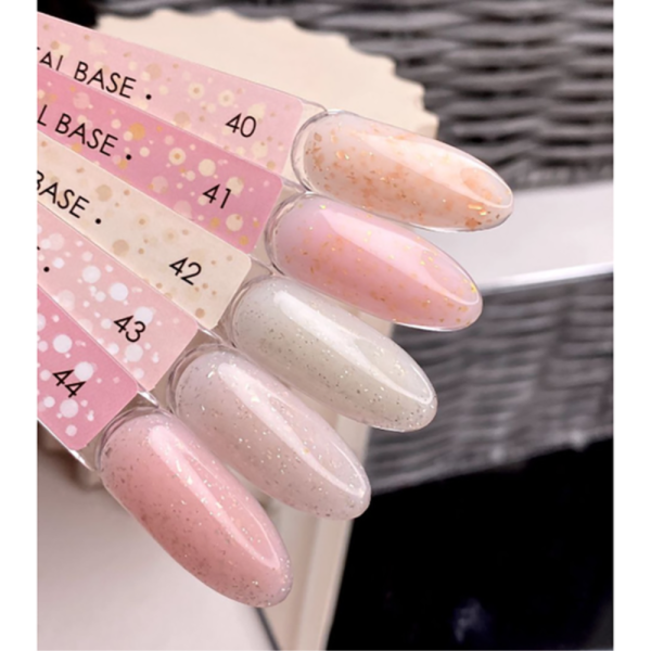 База камуфлююча DARK Pro Base Potal №43, рожева з поталлю, 15 мл