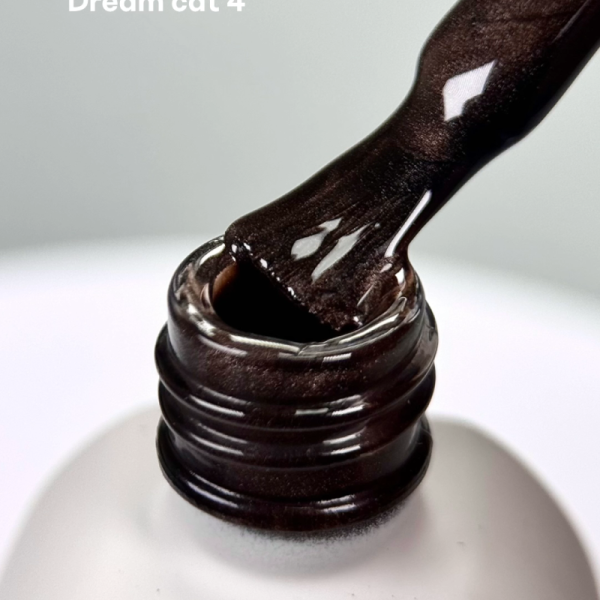 Гель-лак котяче око SAGA Professional Dream Сat №04, коричневий, 10 мл
