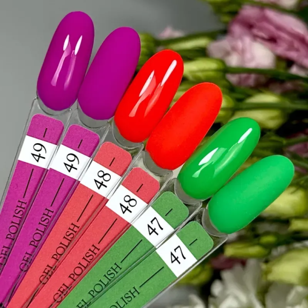 Гель лак Crooz Gel Polish №047, светло-зеленый, 8 мл