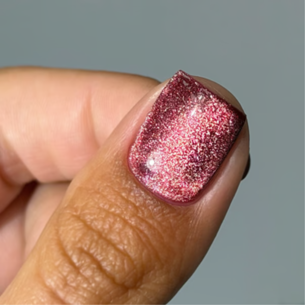 Гель-лак кошачий глаз DARK Gel Polish Cat Eye №34, розово-красный, 6 мл