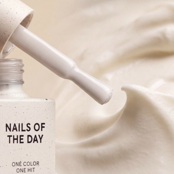 Гель-лак NAILSOFTHEDAY Gel Polish №007 Cream, белый с серым подтоном, 10 мл