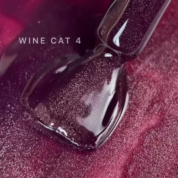 Гель-лак кошачий глаз SAGA Professional Wine Cat №04, темно-сливовый, 10 мл