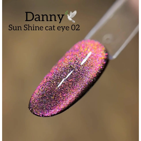 Гель-лак кошачий глаз DANNY Sunshine Cat Eye №02,прозрачный с малиново-золотистыми блестками,12 мл