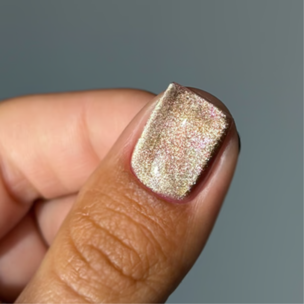 Гель-лак кошачий глаз DARK Gel Polish Cat Eye №32, бежевый, 6 мл