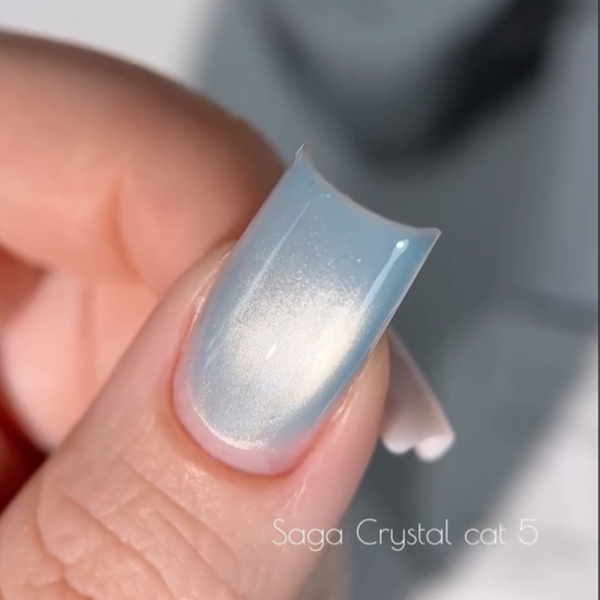 Гель-лак кошачий глаз SAGA Рrofessional Crystal Cat №05, серо-голубой, 10 мл