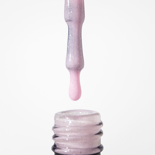 База камуфлирующая Komilfo Moon Crush Base №106, розово-бежевая с блестками, 8 мл (HEMA/TPO free)